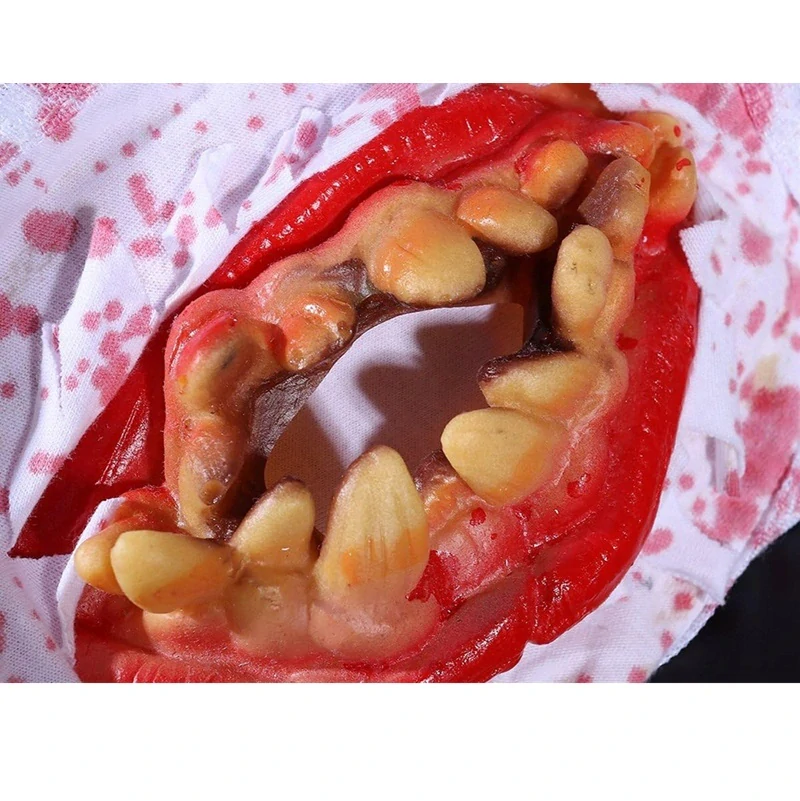 Halloween maska Krvavé zuby – strašidelný úsměv