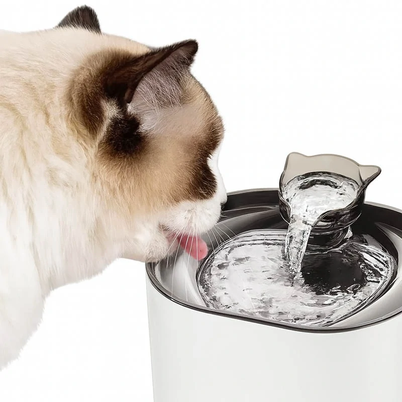 Fontána pro psy a kočky – automatická, 2 l, filtr, senzor pohybu